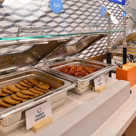 安大略智选假日酒店 Creekside 外观 照片